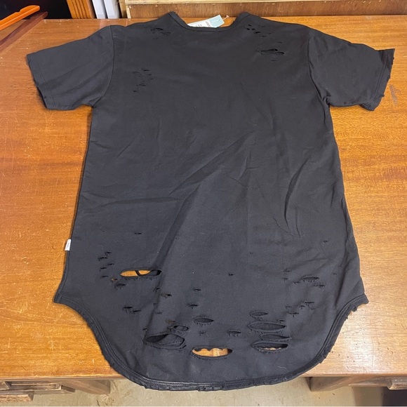 EPTM T-Shirt “The Distressed Long Tee” in Black by The Perfect Example T-17 - Picture 4 of 8